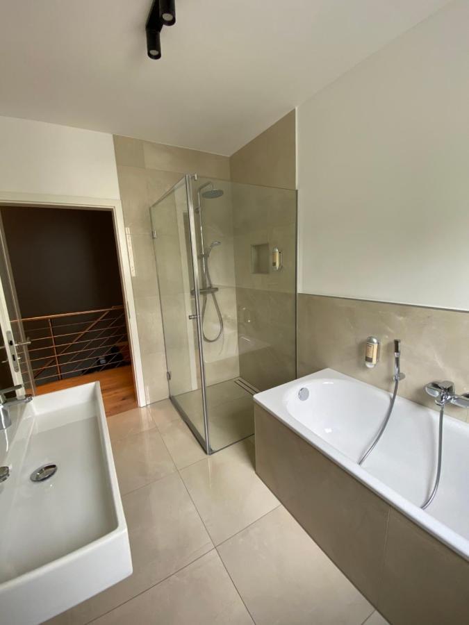 Sleep Inn Duesseldorf Suites Экстерьер фото